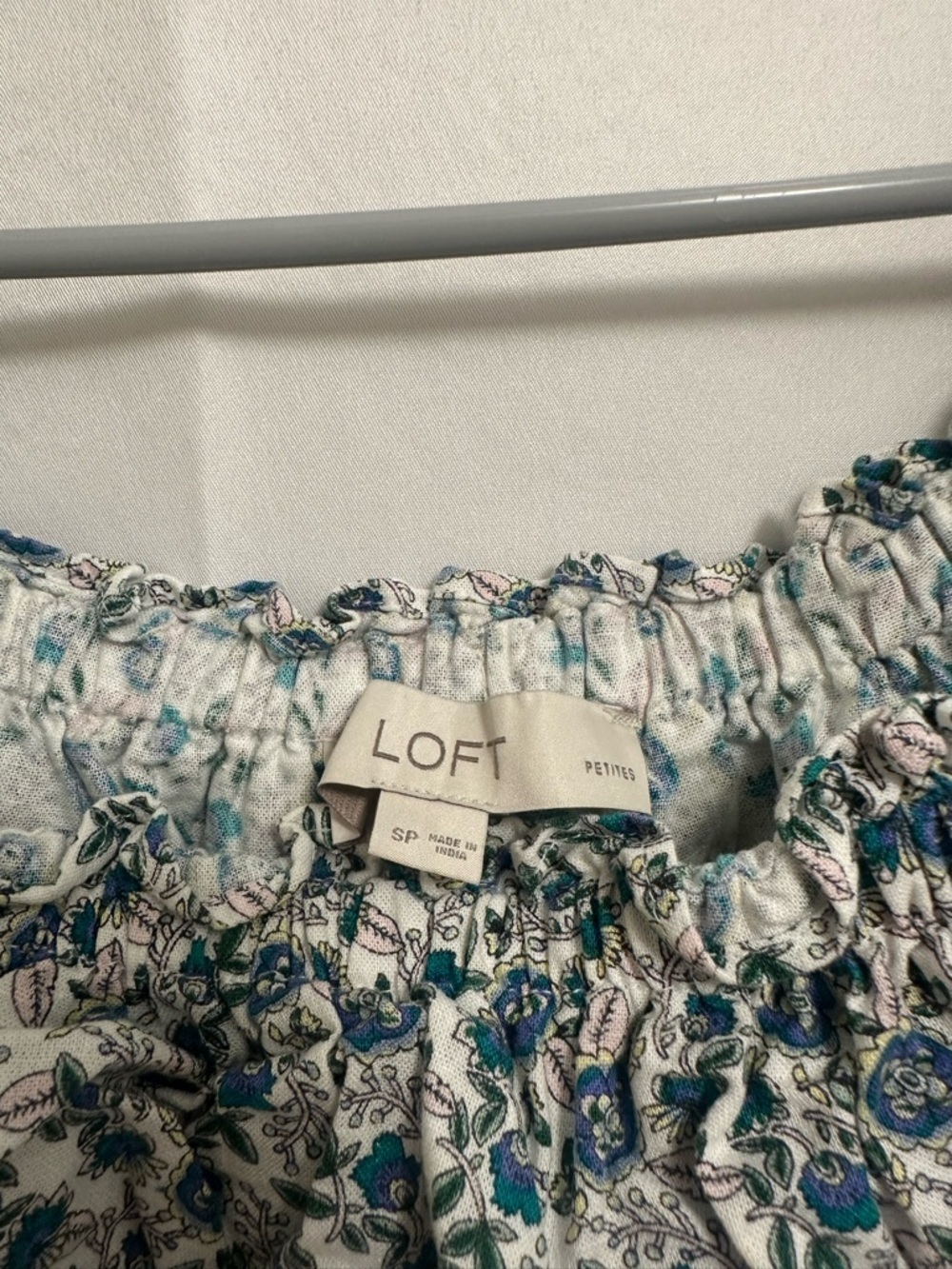 LOFT Floral Ruffle Sleeve Square-Neck Women's Top - Size Petite Small - Picture 5 of 10